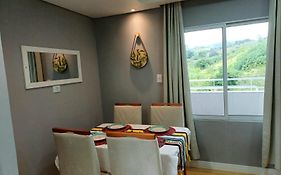 Minicasa Show, 27m², com churrasqueira e varanda!